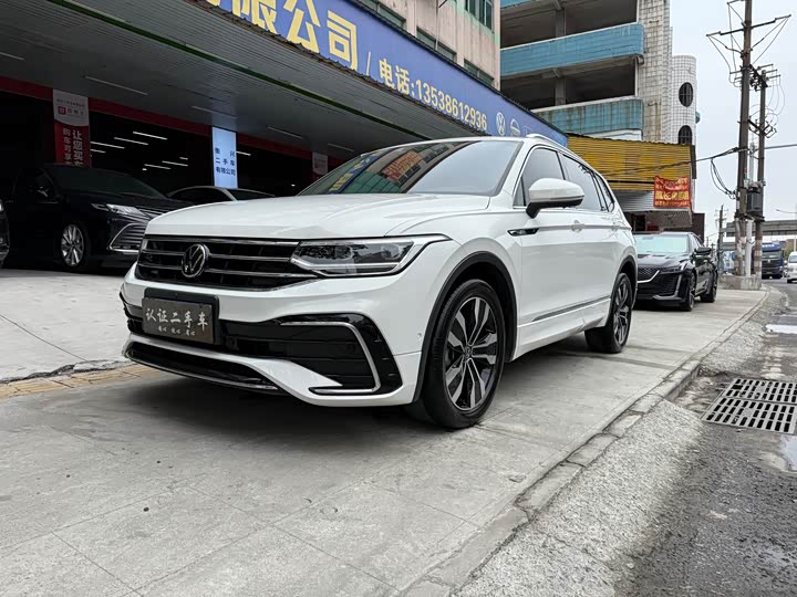 Volkswagen Tiguan L Pro, 2022 — купить в Белгороде под ключ