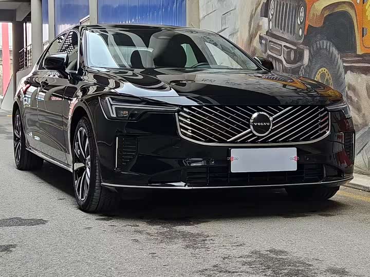 Volvo S90, 2025 — фото 2 из 9