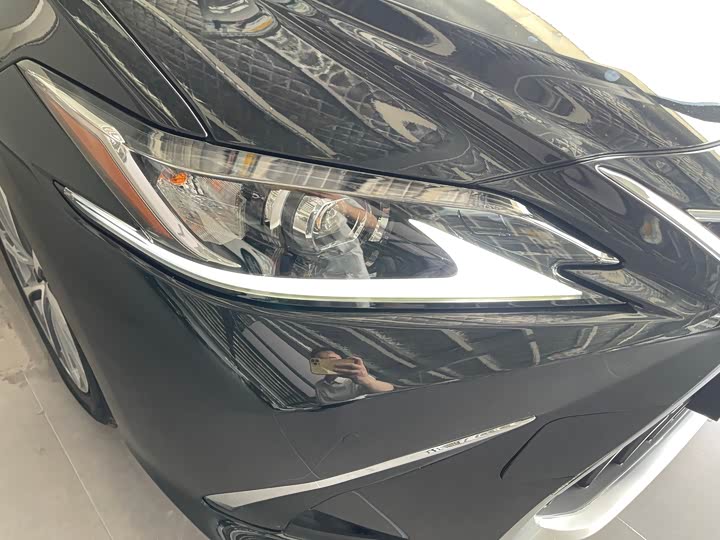 Lexus ES, 2023 — фото 9 из 9