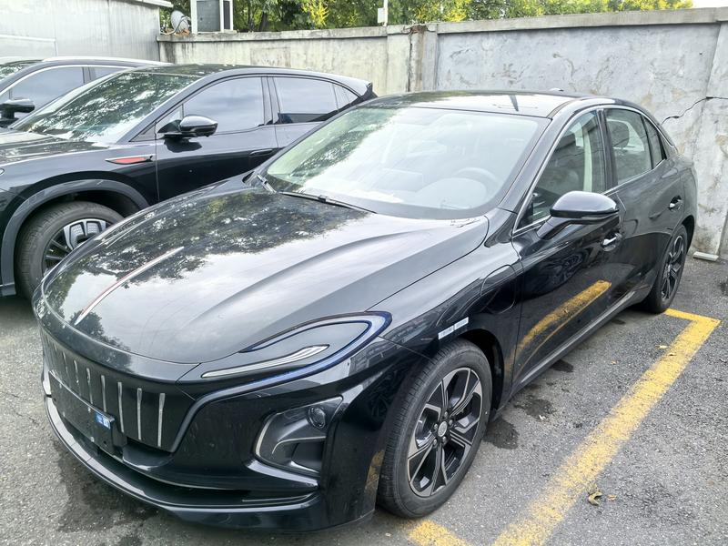 Hongqi E-QM5, 2024 — купить в Самаре под ключ