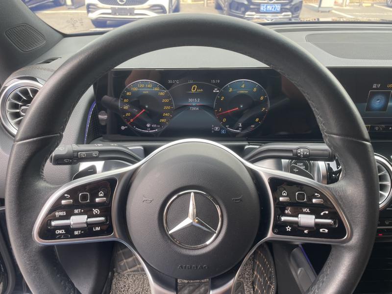 Mercedes-Benz GLB-Class, 2023 — фото 10 из 12