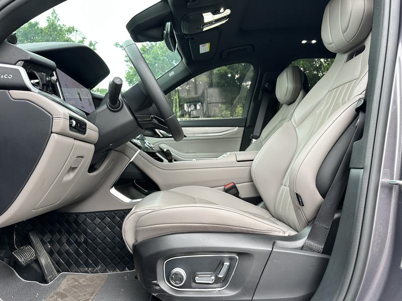 Lynk & Co 09 EM-P Hybrid, 2022 — фото 9 из 12