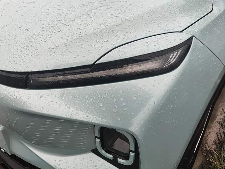 Geely Geometry E Firefly, 2023 — фото 5 из 9