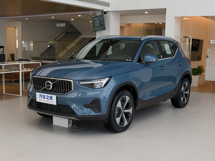 Volvo XC40, 2026 — купить в Тамбове под ключ