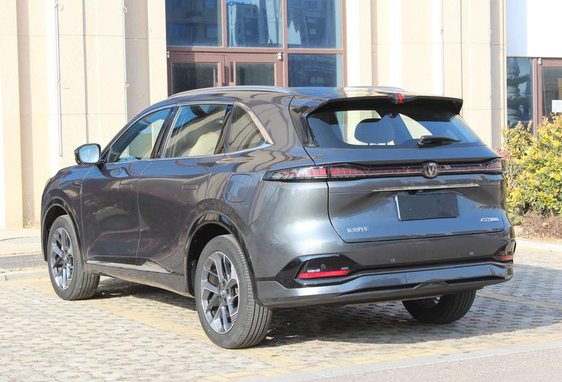 Changan CS75 Plus, 2024 — фото 4 из 12