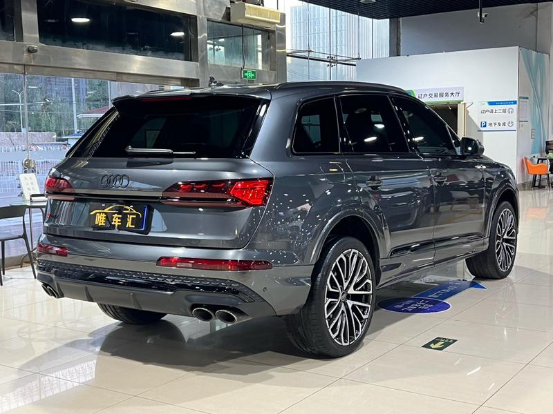 Audi SQ7, 2024 — фото 6 из 12