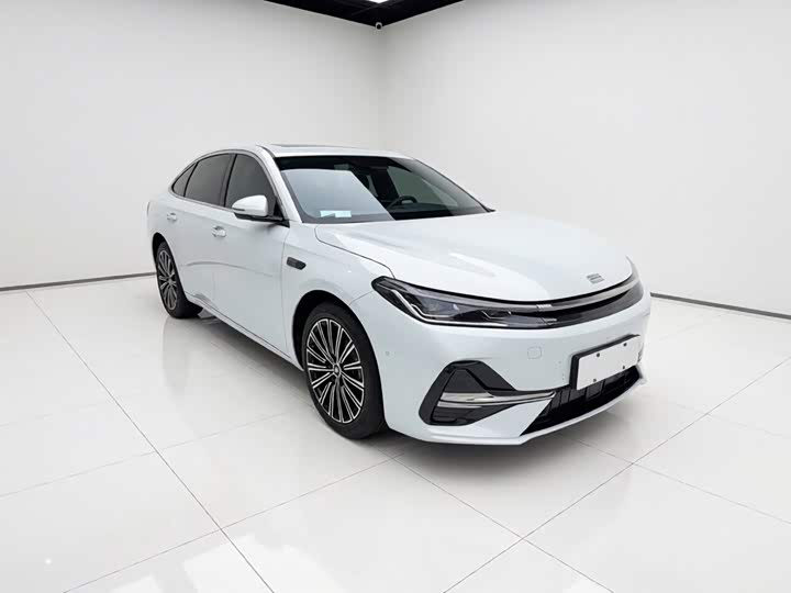 Geely Galaxy A7, 2025 — фото 3 из 9