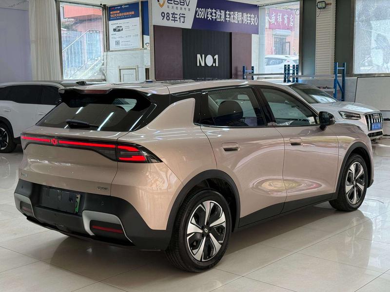 Changan Qiyuan (Nevo) Q05, 2025 — фото 6 из 12