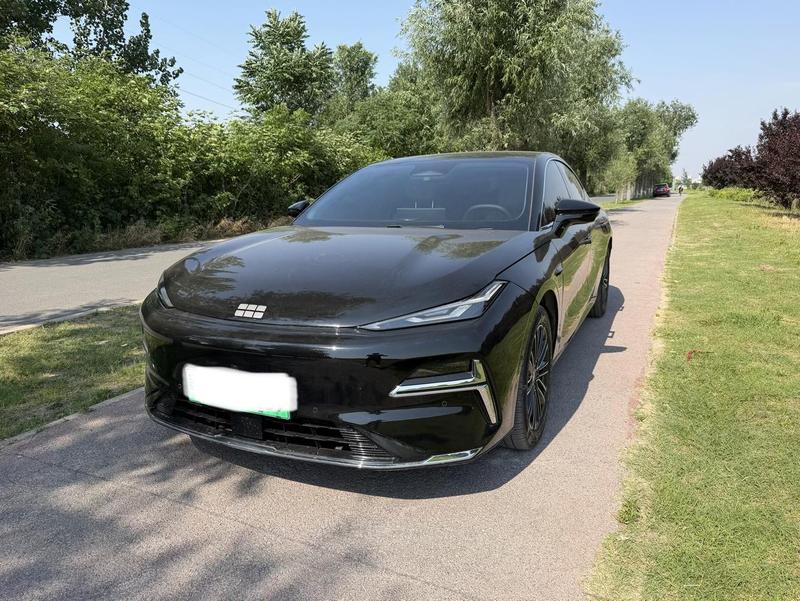 Geely Galaxy Starshine 8 EM-i, 2025 — купить в Курске под ключ