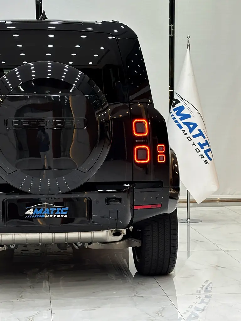 Land Rover Defender, 2026 — фото 8 из 10