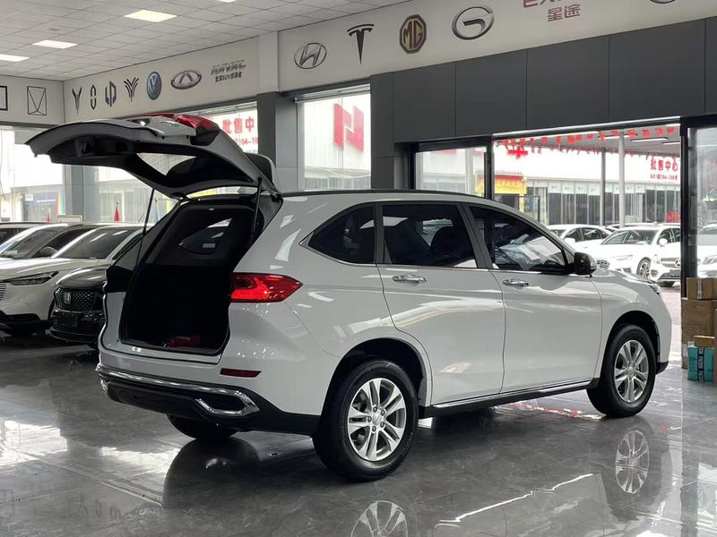 Haval M6, 2022 — фото 6 из 12