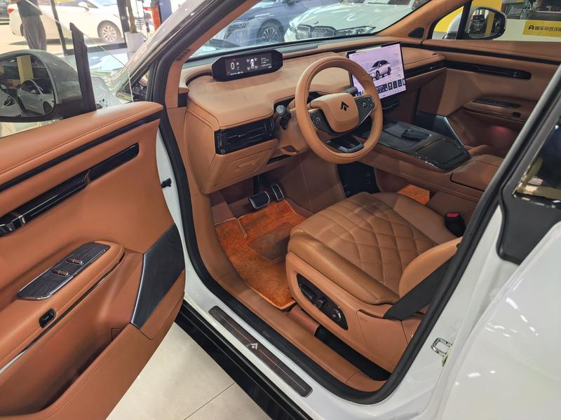 GAC Hyptec HT, 2025 — фото 10 из 12