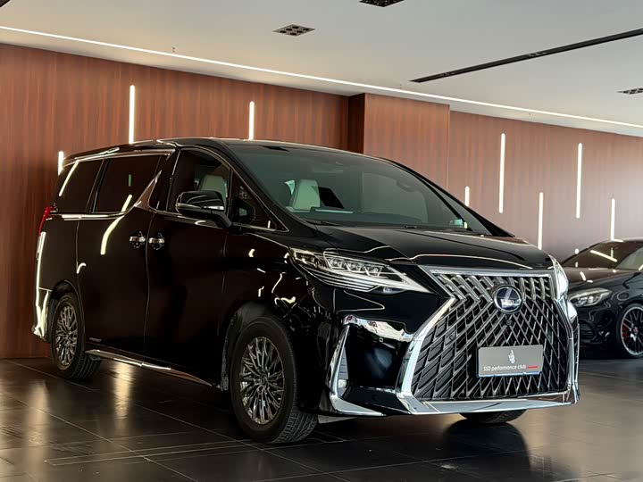 Lexus LM, 2021 — купить в Москве под ключ