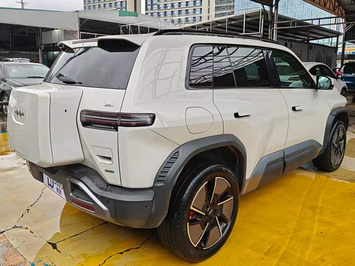 BYD FangChengBao Titanium 3 (Tai 3), 2025 — фото 6 из 9
