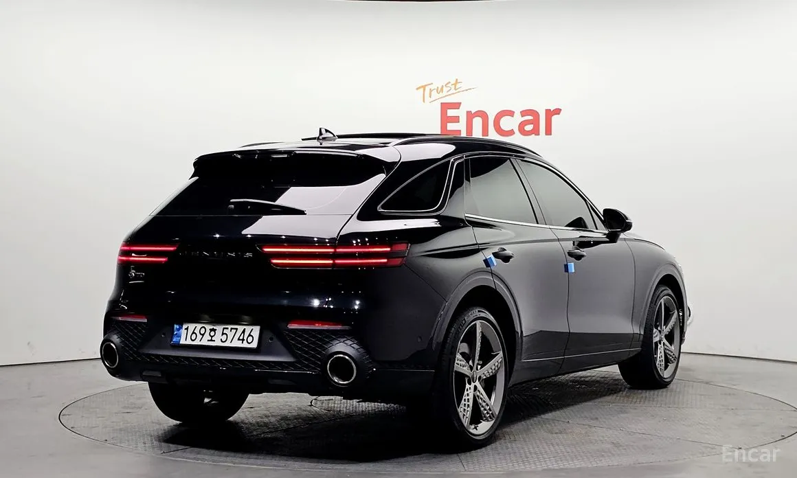 Genesis GV70, 2021 — фото 2 из 12