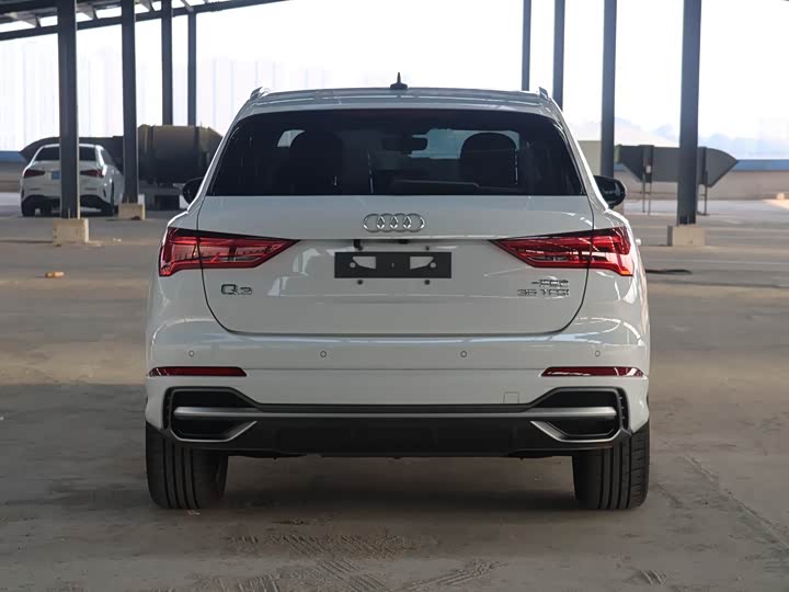 Audi Q3, 2023 — фото 6 из 9