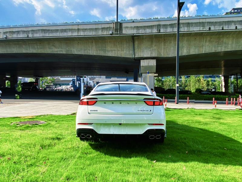 Geely Preface, 2025 — фото 5 из 11