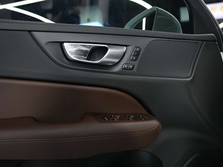 Volvo S60, 2023 — фото 9 из 9