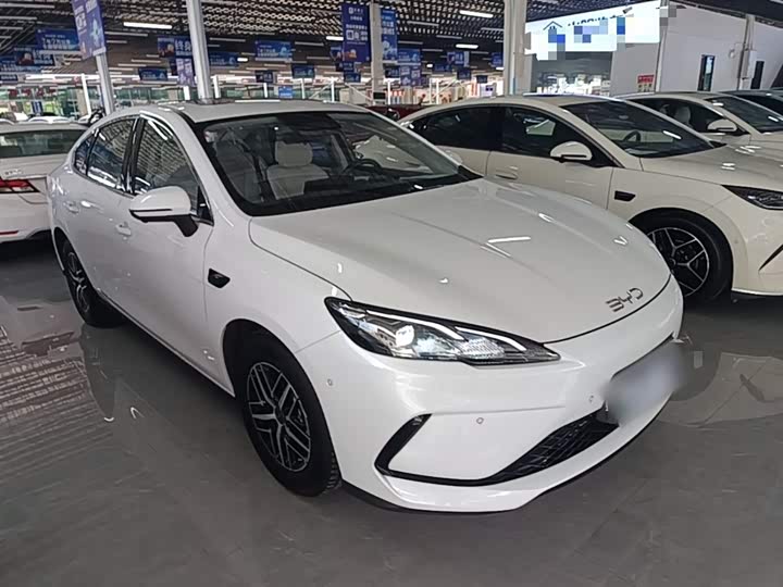 BYD Seal 05 DM-i Hybrid, 2025 — фото 4 из 9