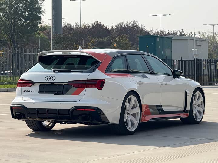 Audi RS 6, 2025 — фото 6 из 9