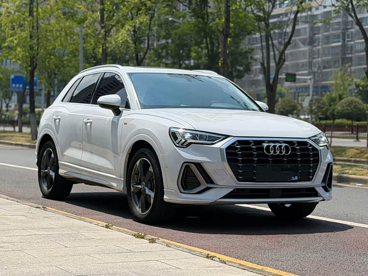Audi Q3, 2022 — фото 3 из 9