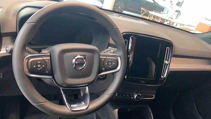 Volvo XC40, 2022 — фото 7 из 9