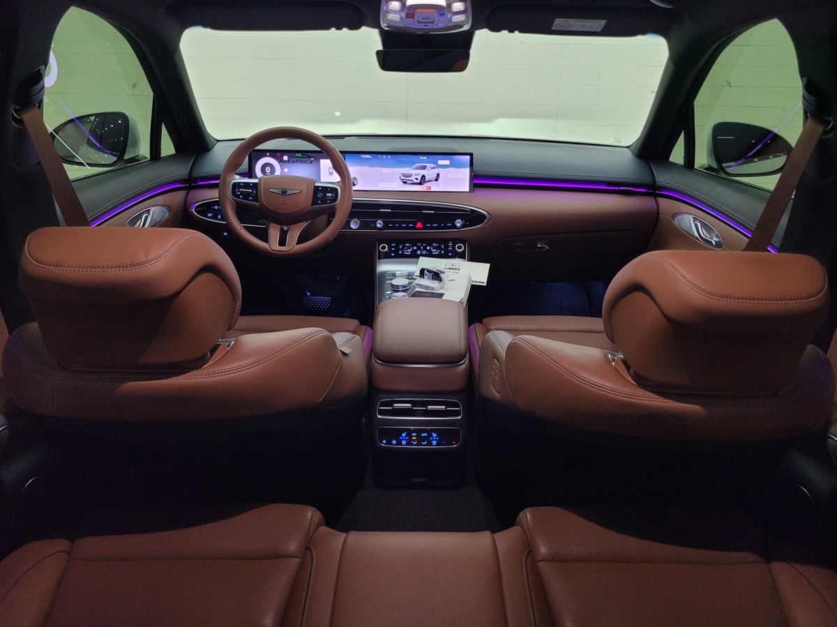 Genesis GV70, 2025 — фото 7 из 12