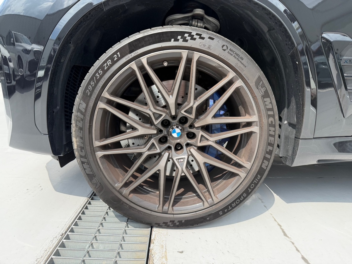 BMW X5 M, 2025 — фото 4 из 6