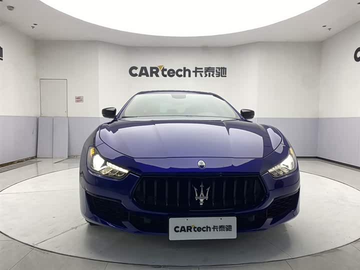 Maserati Ghibli, 2022 — фото 3 из 9