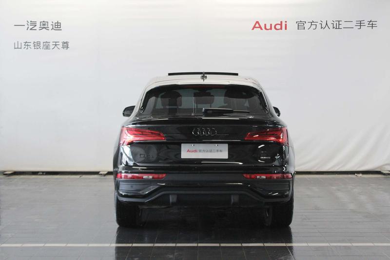 Audi Q5L Sportback, 2024 — фото 3 из 12