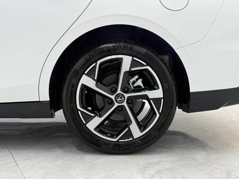 Changan Eado Plus, 2026 — фото 11 из 12