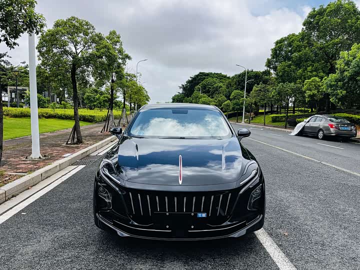 Hongqi E-QM5, 2024 — фото 2 из 9