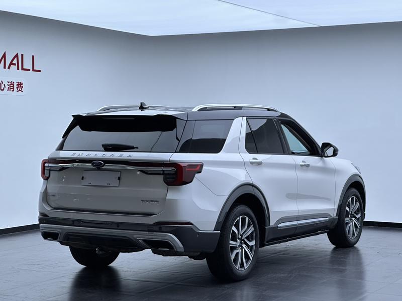 Ford Explorer, 2023 — фото 6 из 12