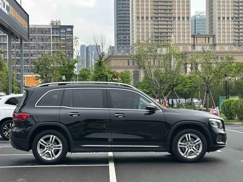 Mercedes-Benz GLB-Class, 2022 — фото 8 из 12