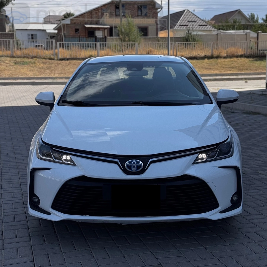 Toyota Corolla, 2022 — фото 2 из 12