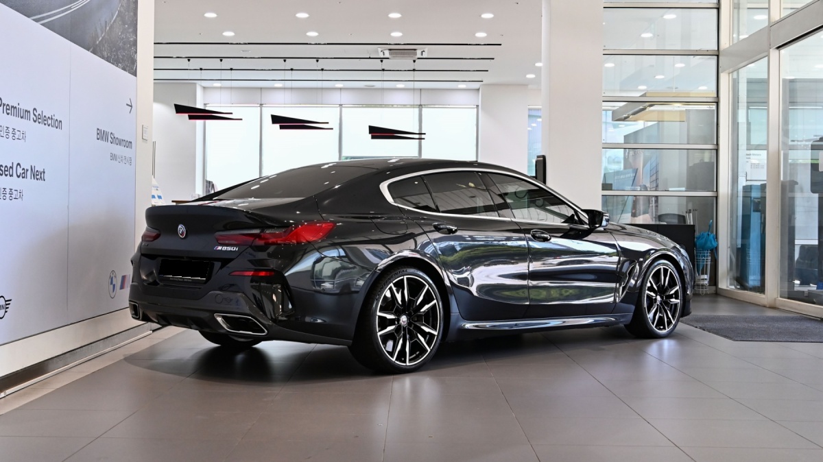 BMW 8 Series, 2022 — фото 4 из 12