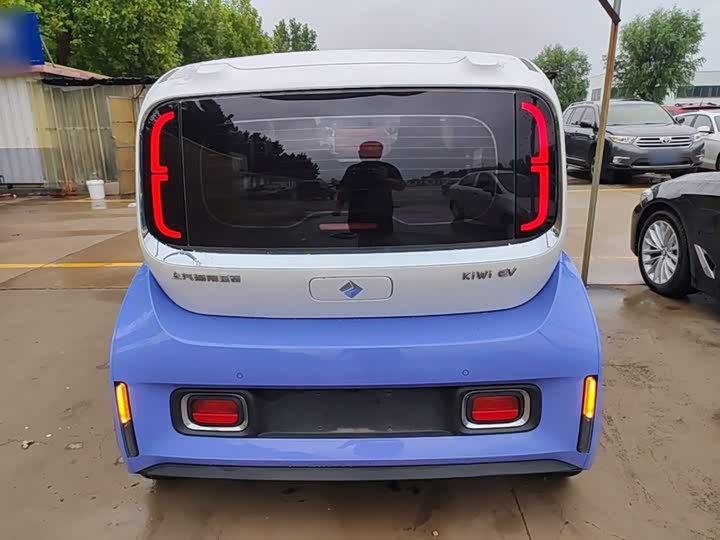 Baojun KiWi EV, 2024 — фото 6 из 9