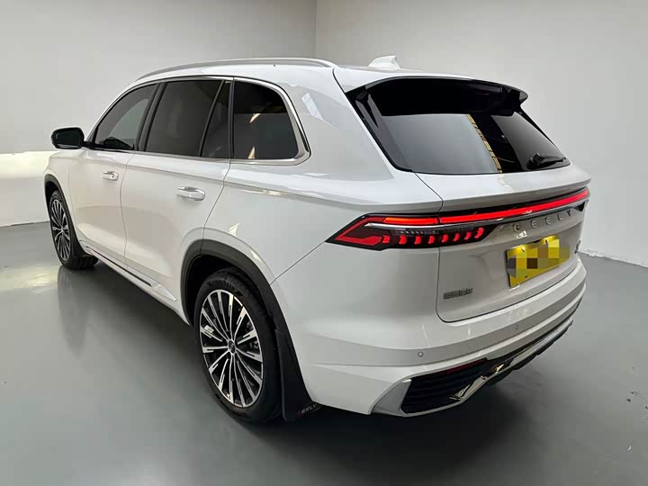 Geely Monjaro, 2025 — фото 7 из 9