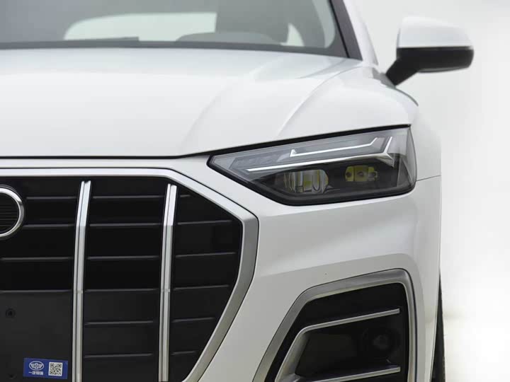Audi Q5L, 2023 — фото 2 из 9