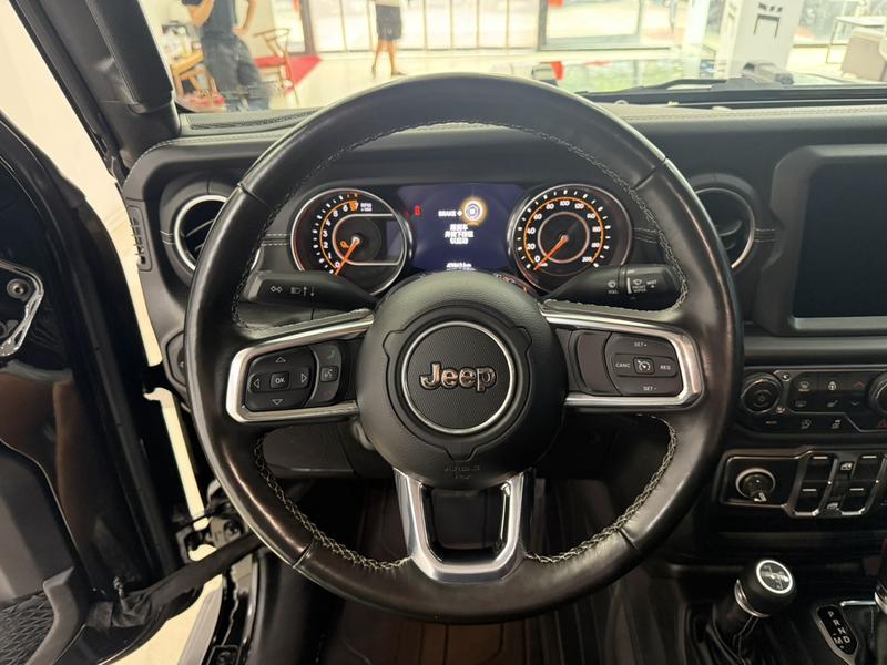 Jeep Gladiator, 2023 — фото 9 из 12