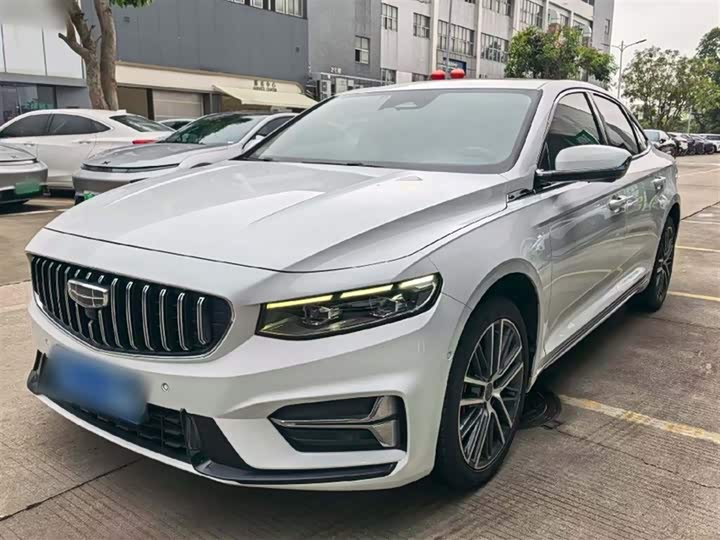 Geely Preface, 2022 — фото 2 из 9