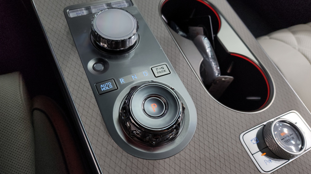 Genesis GV80, 2025 — фото 8 из 12