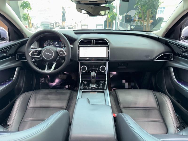 Jaguar XE L, 2022 — фото 6 из 10