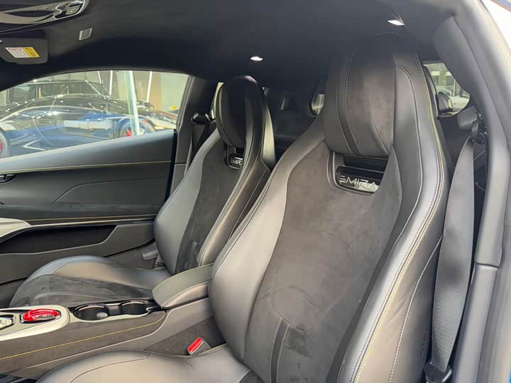 Lotus Emira, 2023 — фото 8 из 9