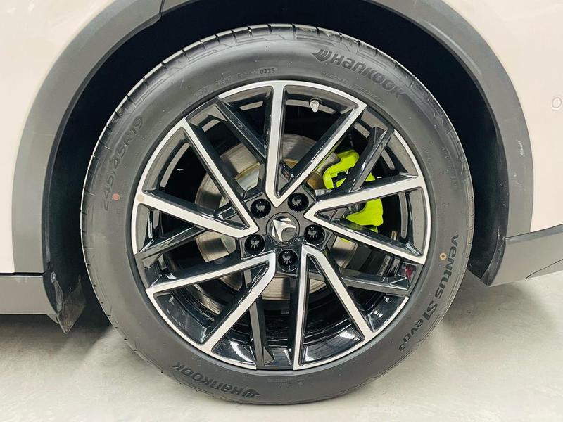 BAIC Arcfox Alpha S5, 2025 — фото 11 из 12