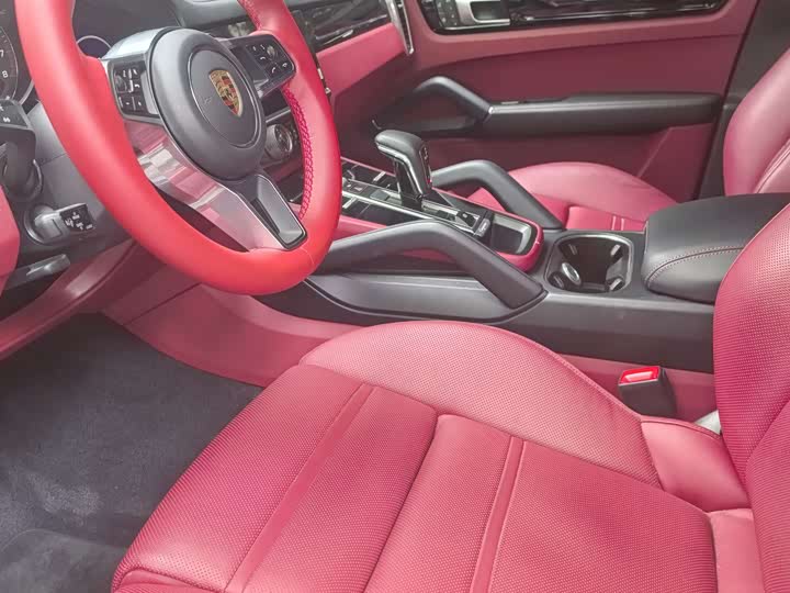 Porsche Cayenne Hybrid, 2022 — фото 7 из 9