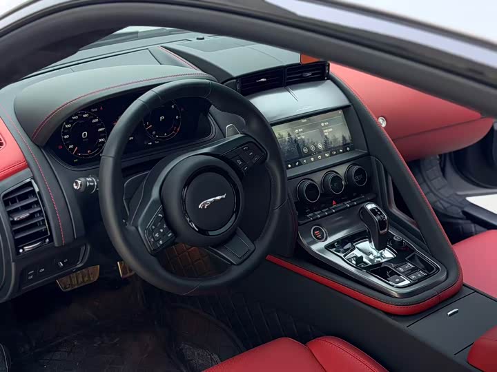 Jaguar F-Type, 2024 — фото 7 из 9