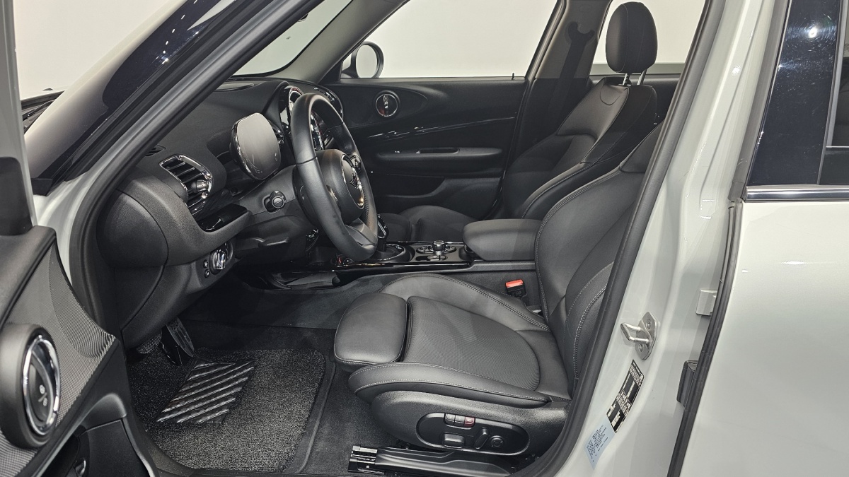 Mini Clubman, 2022 — фото 10 из 12