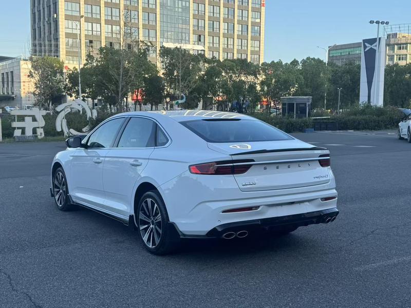 Geely Preface, 2025 — фото 4 из 11