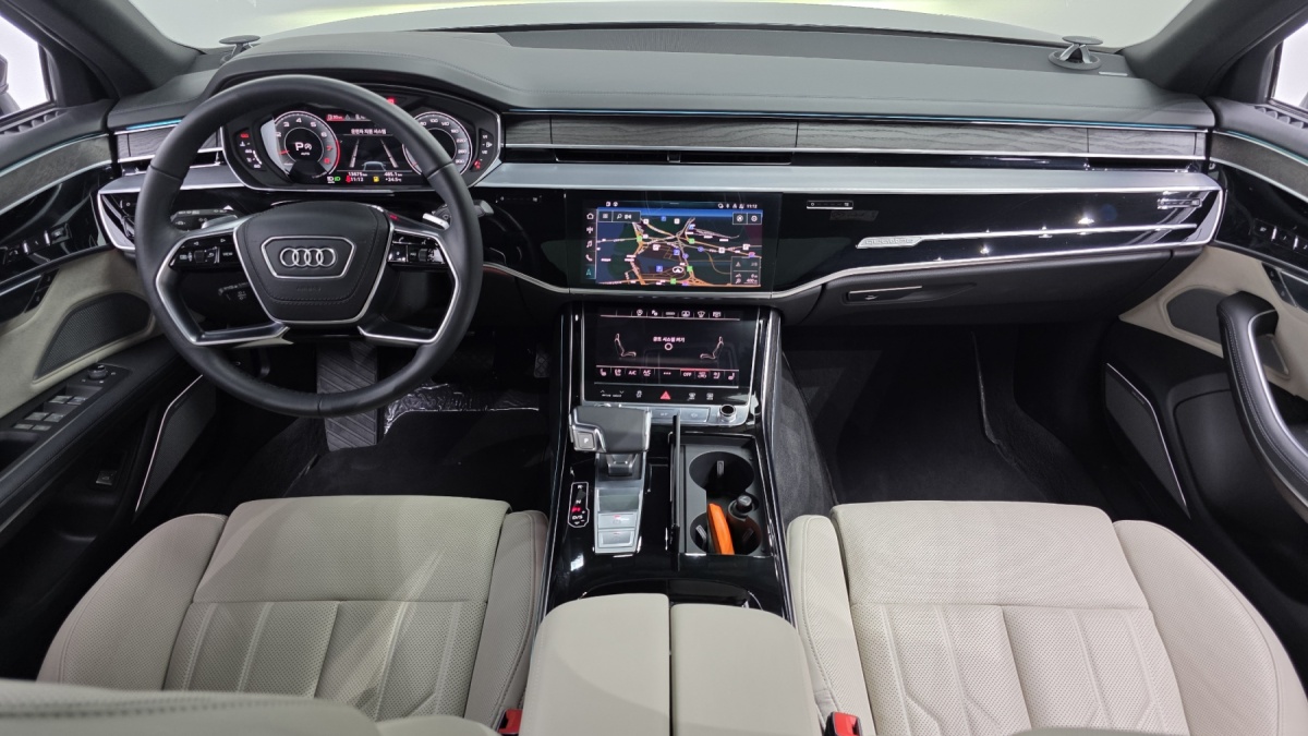 Audi A8, 2023 — фото 7 из 12